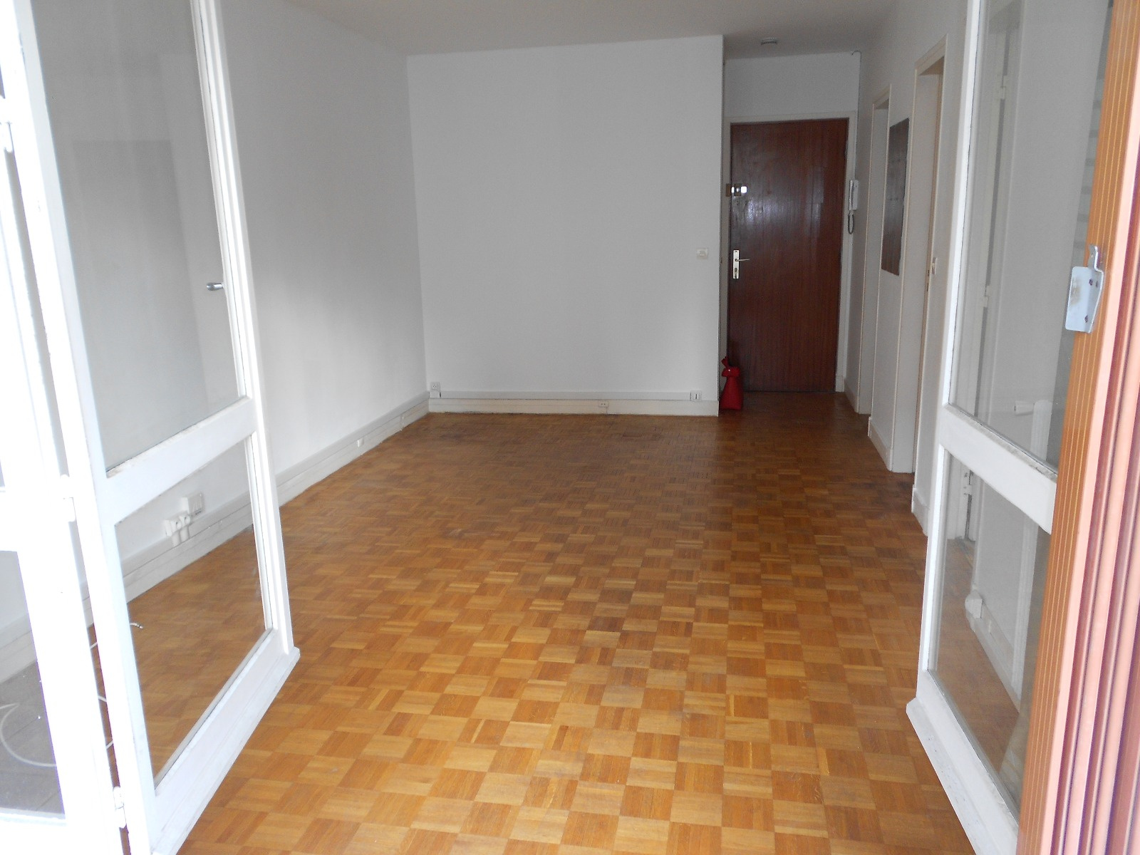 location Studio Rue Jean Pierre Timbaud - Courbevoie